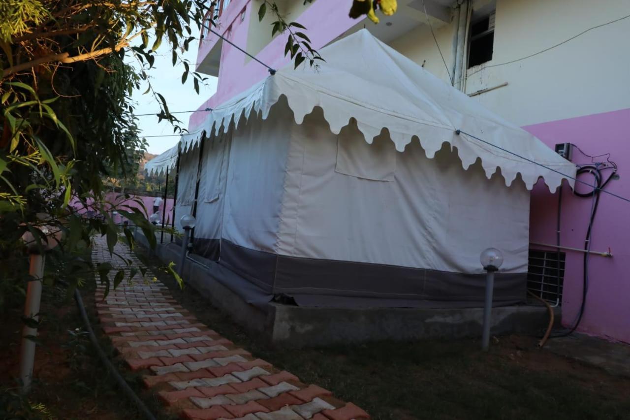 The Forest View Resort Khilchīpur Exterior foto